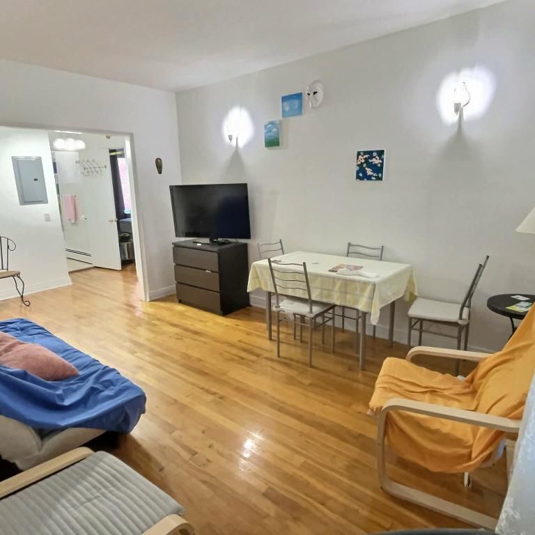 4½ – 2 chambres fermées, duplex tranquille, Parc-Extension - Photo 1