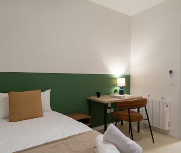 Calle de Fuencarral, Madrid, Community of Madrid 28010 - Photo 6