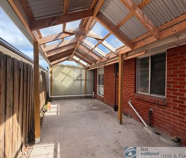 Modern & Convenient Living in Dandenong North - Photo 4
