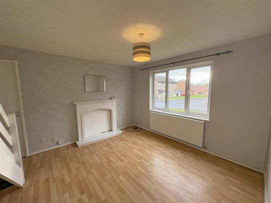 1 bedroom semi-detached house to rent - Photo 1