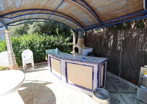 Villa de Lujo en Primera Línea de Playa en Cala Capitán