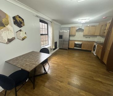 2 bedroom flat to rent - Photo 5