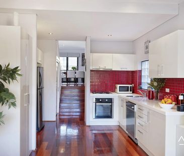 Private Garden Oasis in Balmain – Versatile Layout - Photo 4