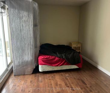 282 KING STREET W - Photo 6