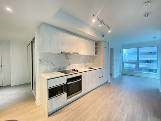 For Lease - 8 Wellesley Street Unit# 910, Toronto, Ontario - Photo 1