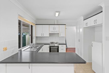 Relaxed Family Lifestyle with Pool, Space and Convenience - Photo 2