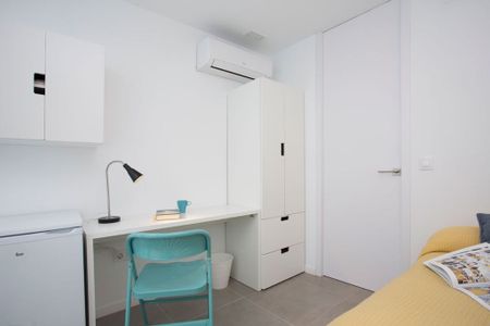 Carrer Jaume Roig, Rocafort, Valencian Community 46111 - Photo 2