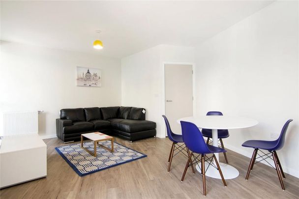 2 bedroom flat to rent - Photo 1