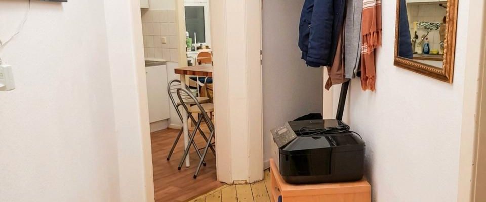 2-Zimmer-Wohnung in Top-Lage mit Renovierungsoption und mietfreier Zeit - Photo 1