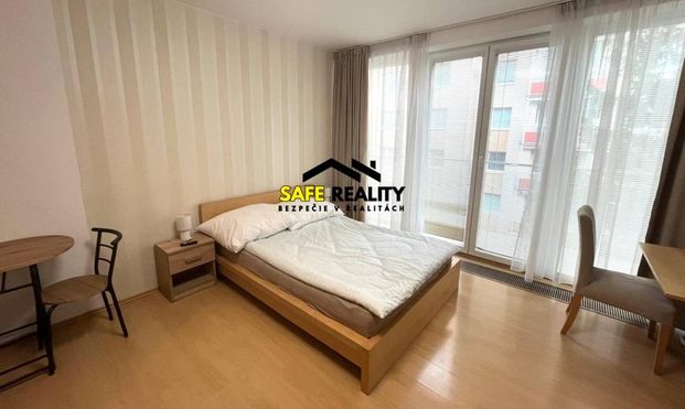 Prenájom 1-izbový byt Žilina Vlčince - Fotografia 1