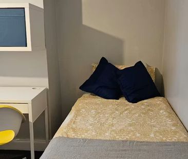 Royal Canal Terrace, Dublin - Photo 5