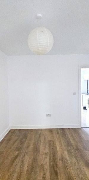 Bellevue Road, SOUTHAMPTON - Photo 1