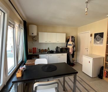 Appartement met 1 slaapkamer op zeer gunstige locatie - Photo 1