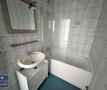 Location Appartement 4 pièces 70m² LILLE 59000 - Photo 4