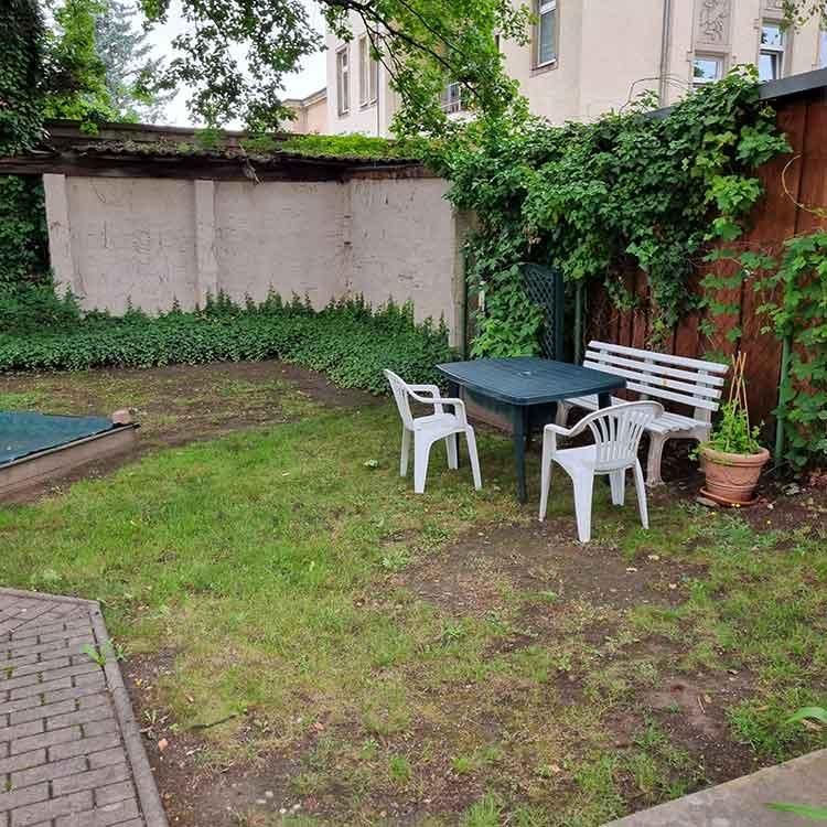 3-Zimmer-Erdgeschoss-Wohnung mit eigenem kleinen Gartenanteil - Photo 1