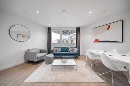 3 bedroom flat to rent - Photo 3