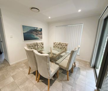 1/51b Helensvale Road, Helensvale QLD 4212 - Townhouse For Rent | D... - Photo 2