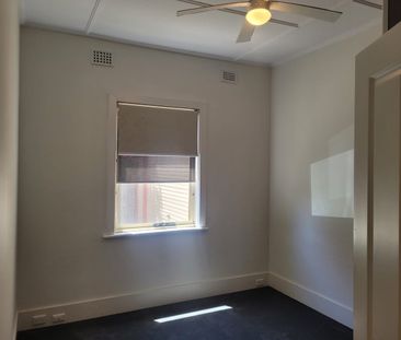 3 Bedroom Bungalow - Photo 3