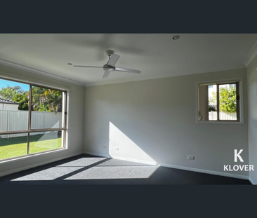 12 Rix Drive, Coomera - Beautiful Family Home in Prime Coomera Loca... - Photo 2