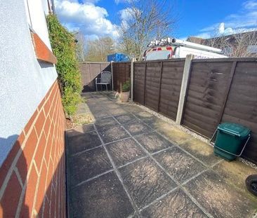 Tickenhall Drive, Harlow - Photo 5