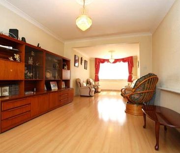 Fairmead, Surbiton, KT5 - Photo 2