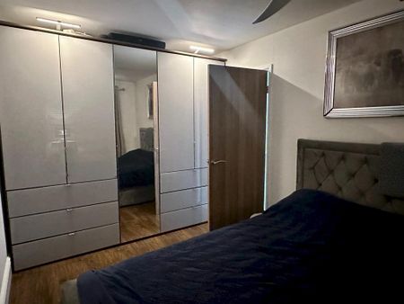 3 bedroom semi-detached house to rent - Photo 4