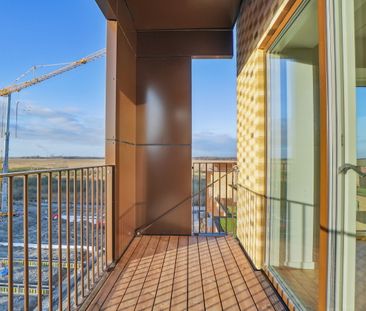 Lys og stor 2-værelses lejlighed med overdækket altan og stor stue - Foto 3