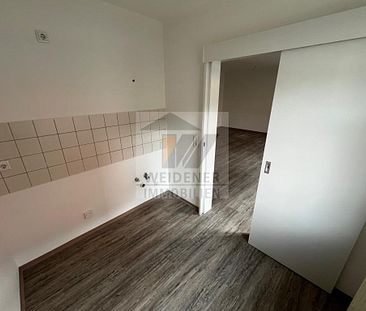 Idyllisch wohnen im Zentrum von Weida. 2 Raum EG-Wohnung mit Balkon. Bad mit Wanne. - Foto 1