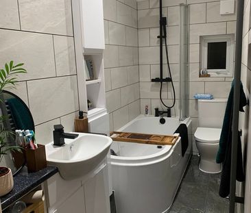 2 Bed End Terrace, Croydon, CR0 - Photo 2