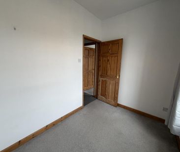 1 bedroom semi-detached house to rent - Photo 2