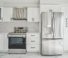 Condo Townhouse For Lease | W9248363 - Photo 2