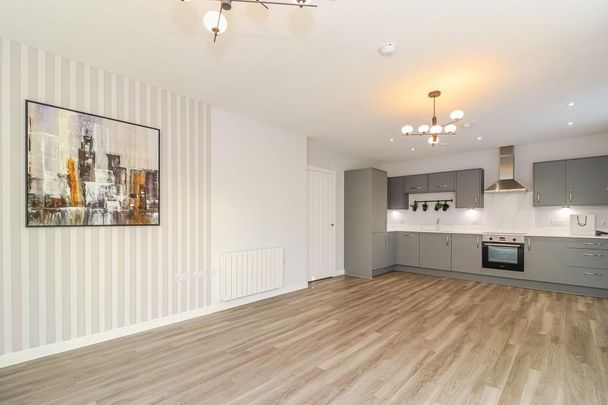 2 bedroom flat to rent - Photo 1