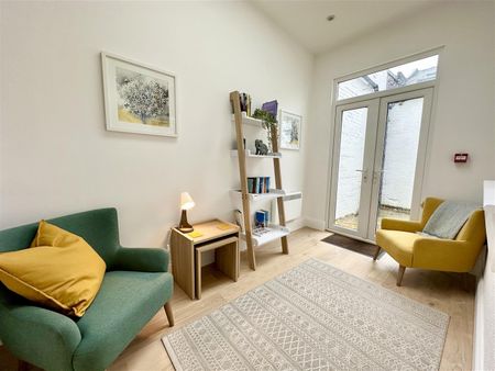 1 bed house share to rent in Bank Parade, Burnley, BB11 - Photo 5
