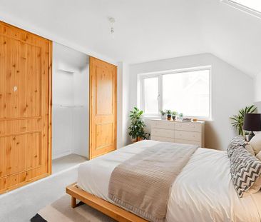 3 bedroom chalet to rent - Photo 1