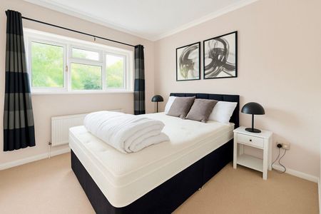 2 bedroom House To Let - Photo 4