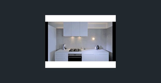 Modern 2-Bedroom Apartment in the Heart of West End - Photo 1