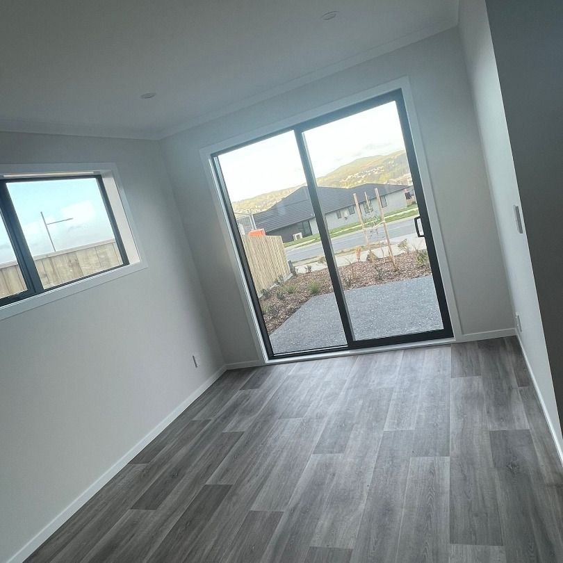 56 Hokioi Drive, Kenepuru - Photo 1