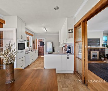 Charming, Light-Filled Home with Water Views - Photo 6