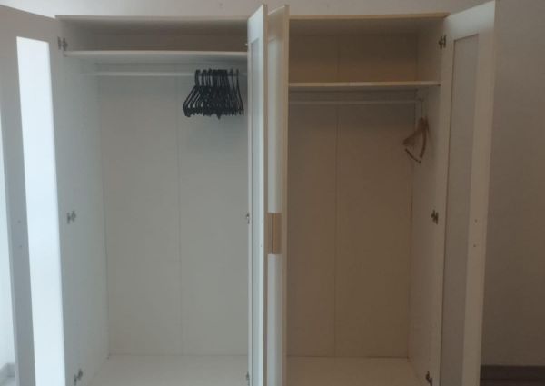 Alugo quarto em Linda a Velha ao lado da Carris