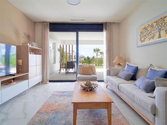 Piso de alquiler en Calle Flor de Saúco, 2, Bel - Air - Photo 1