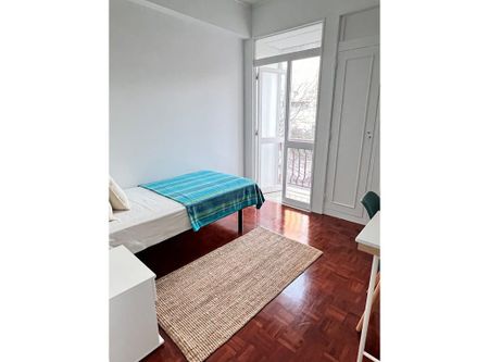 Rua Dom Aleixo Corte-Real, Lisbon, Lisbon 1800-166 - Photo 2