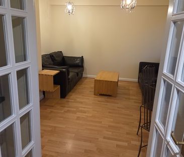 2 Bed Flat, Carrick Knowe Avenue, EH12 - Photo 3