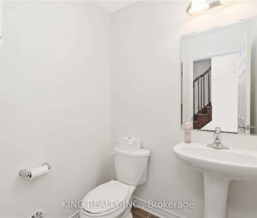 96 METRO CRESCENT - Photo 1