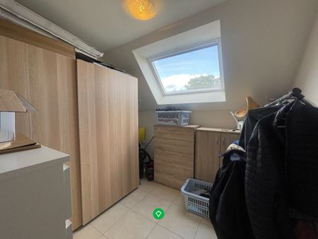 Ruim, lichtrijk appartement met 2 slaapkamers en autostandplaats te Roeselare - Photo 5