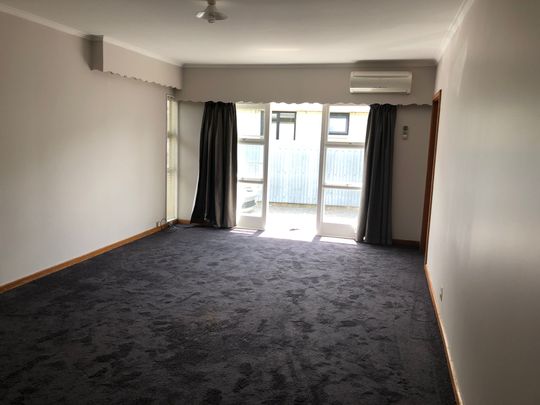 3 Bedroom Flat - Photo 1