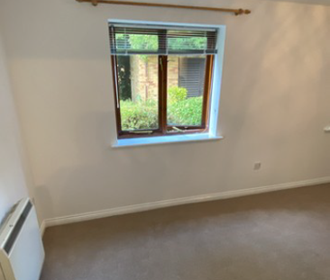 2 bedroom ground floor maisonette to rent - Photo 4