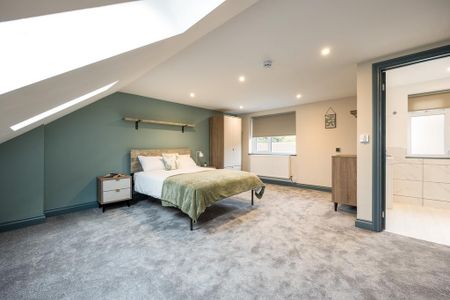 1 bedroom in a house share to rent - Photo 5