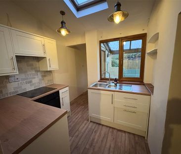 2 bedroom terraced house to rent - Photo 6