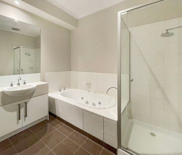 223 Stockmans Way, Kensington VIC 3031 - Photo 6