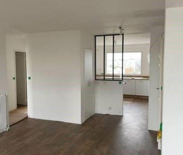 A LOUER VANNES TRUSSAC T4 75 m² REFAIT A NEUF LIBRE - Photo 4